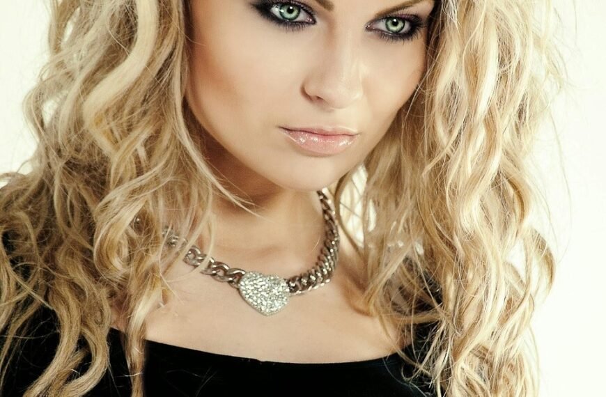 Jaki biustonosz do bokserki